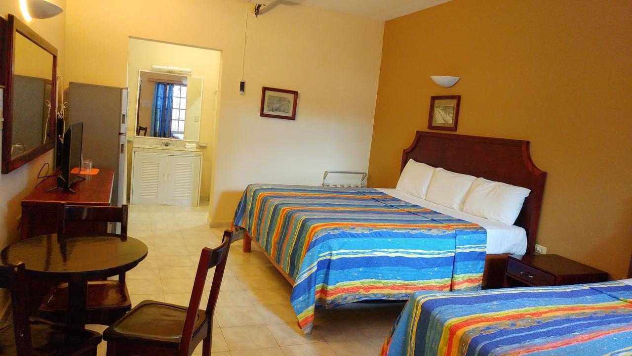 Sun Suites Cozumel Exterior photo