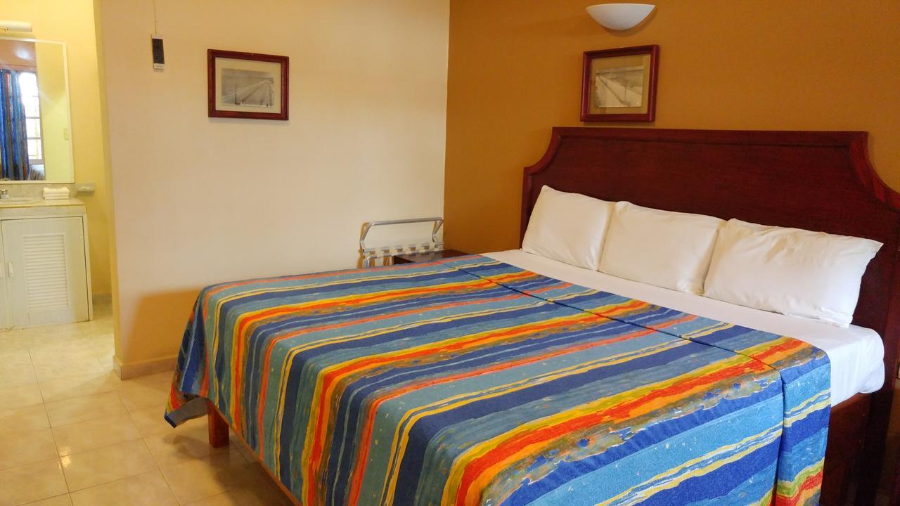 Sun Suites Cozumel Exterior photo